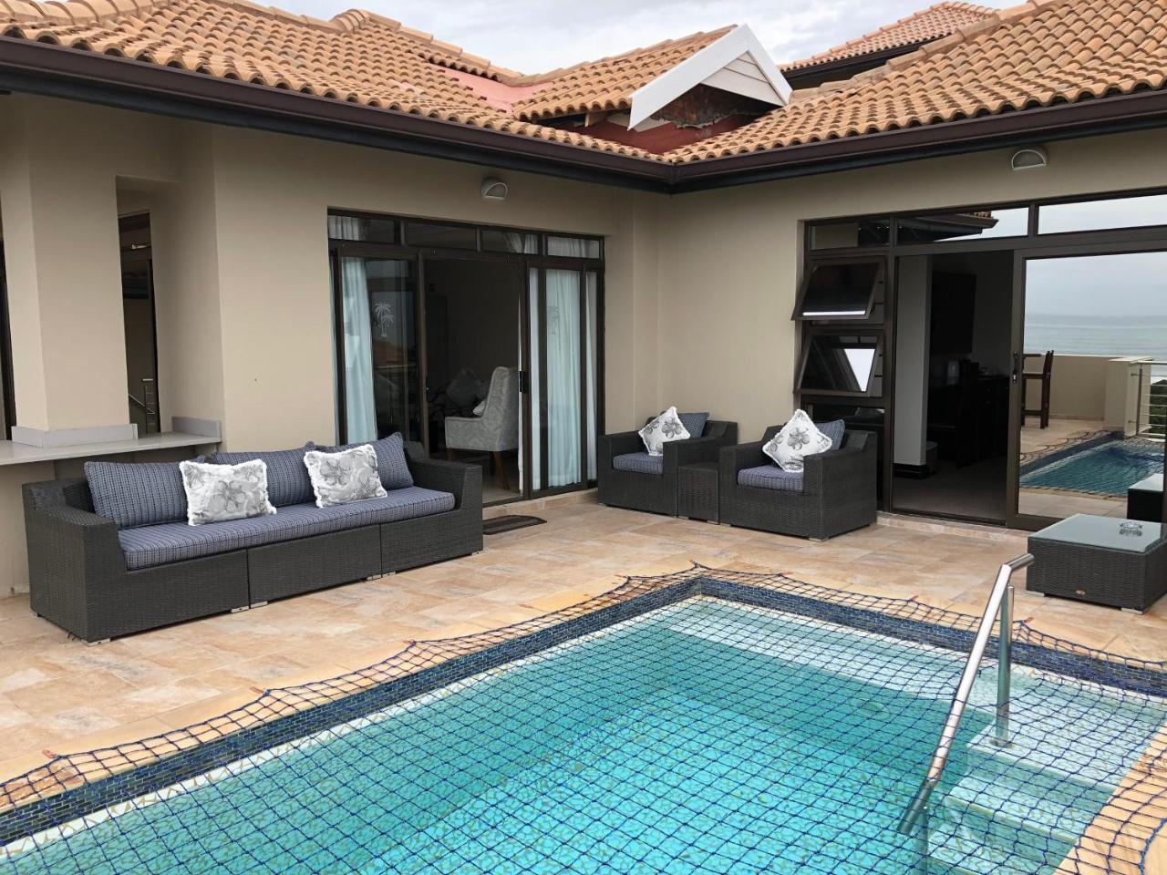 Coral Beach Bed & Breakfast Ист-Лондон Экстерьер фото